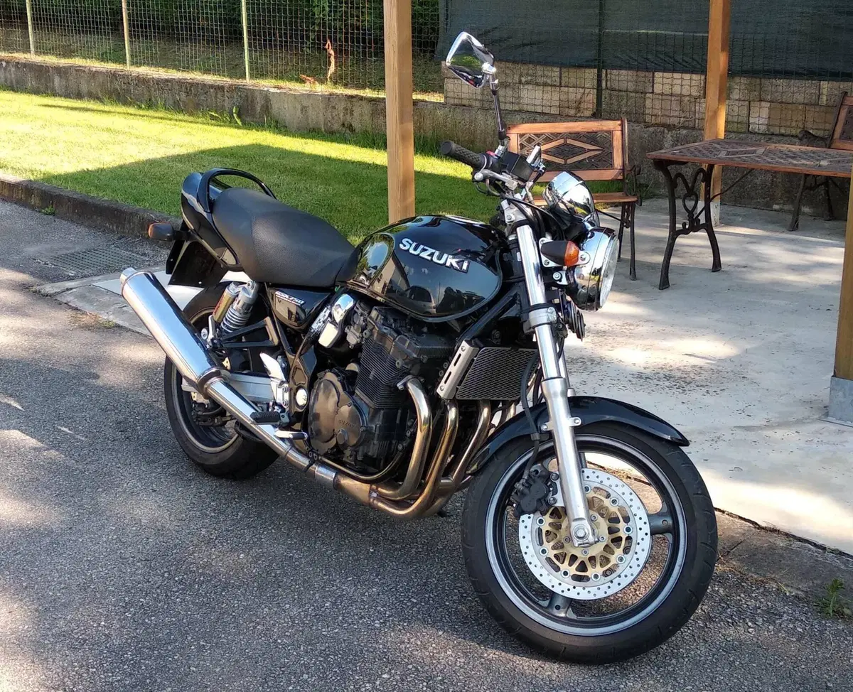 Suzuki GSX 750 (1998 - 03)