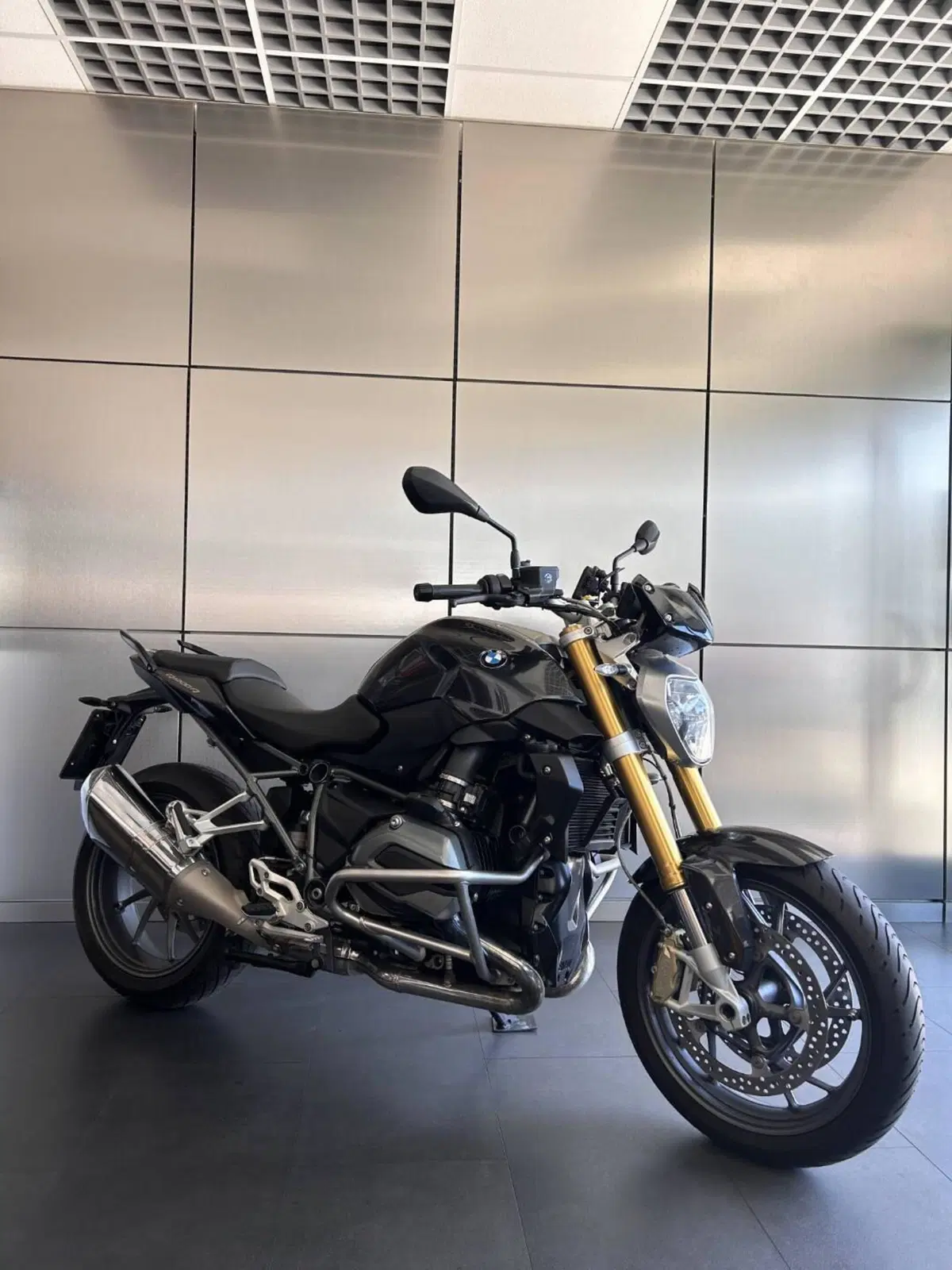 Bmw R 1200 R (2015 - 16) (2)