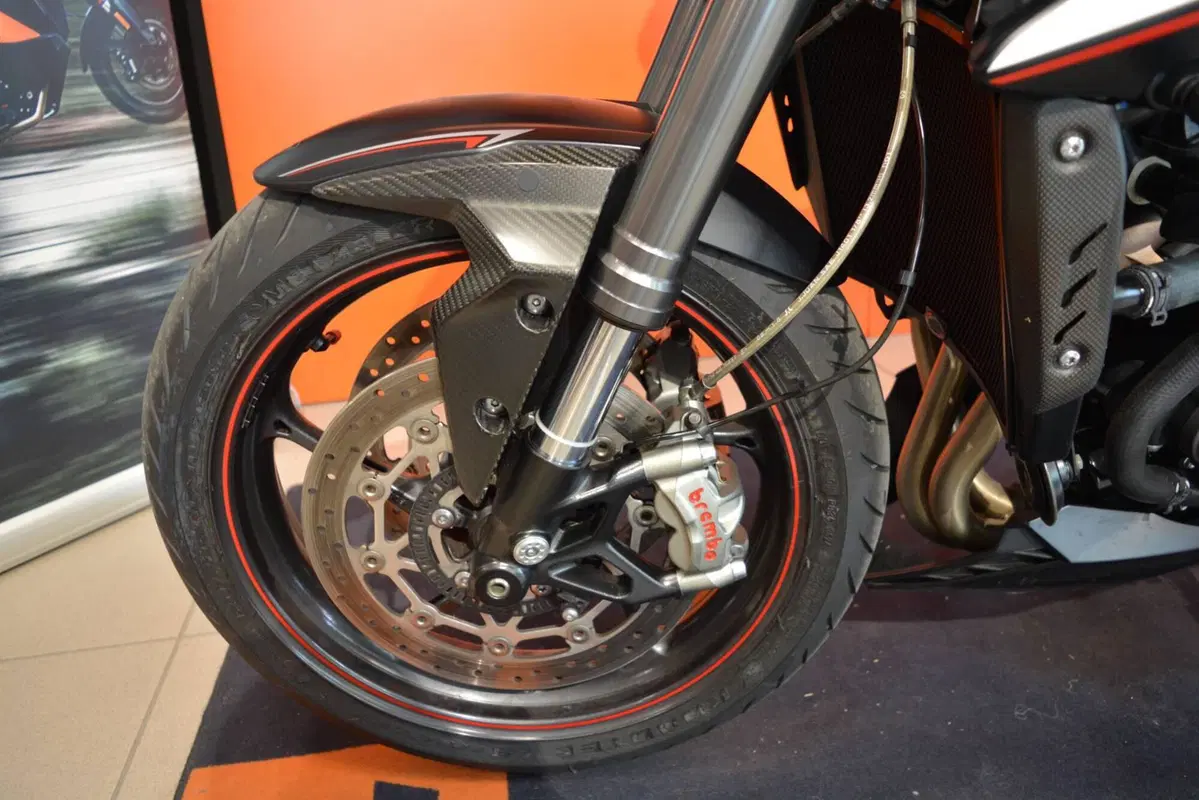 Triumph Street Triple RS (2017 - 19) (13)