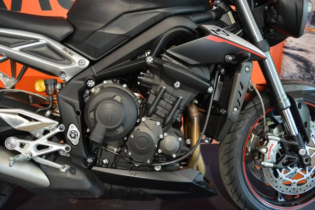 Triumph Street Triple RS (2017 - 19) (11)