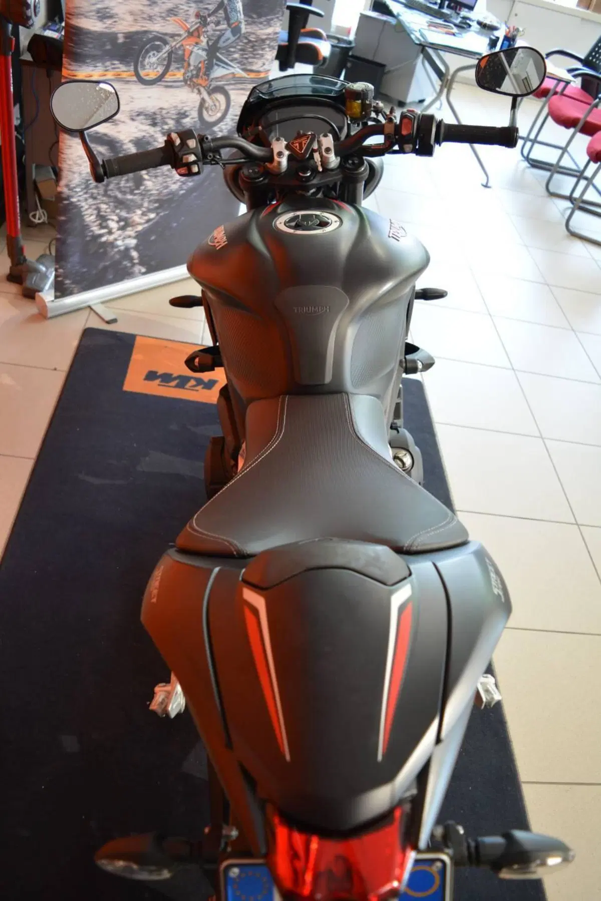 Triumph Street Triple RS (2017 - 19) (8)