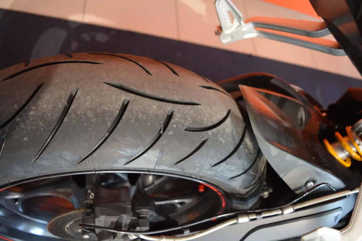 Triumph Street Triple RS (2017 - 19) (17)