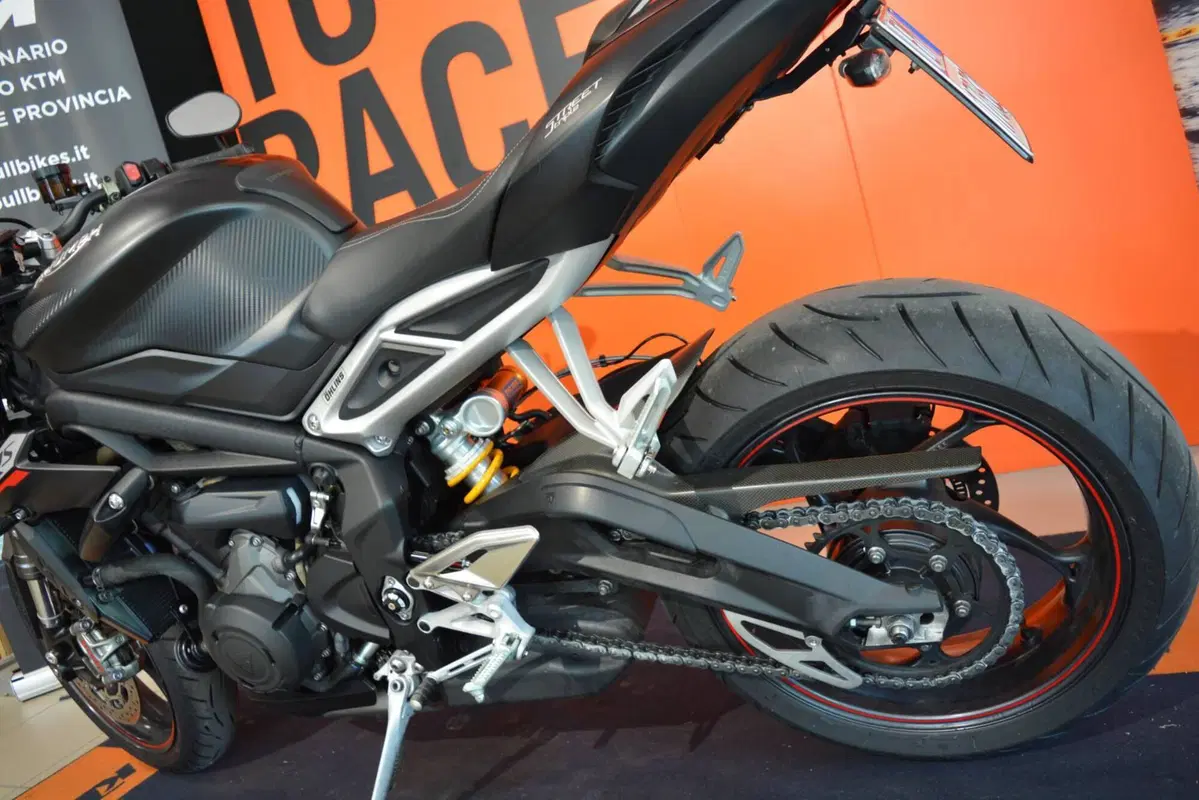 Triumph Street Triple RS (2017 - 19) (6)