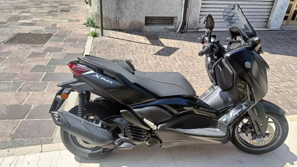 Yamaha X-Max 125 Tech Max (2021 - 24) (8)