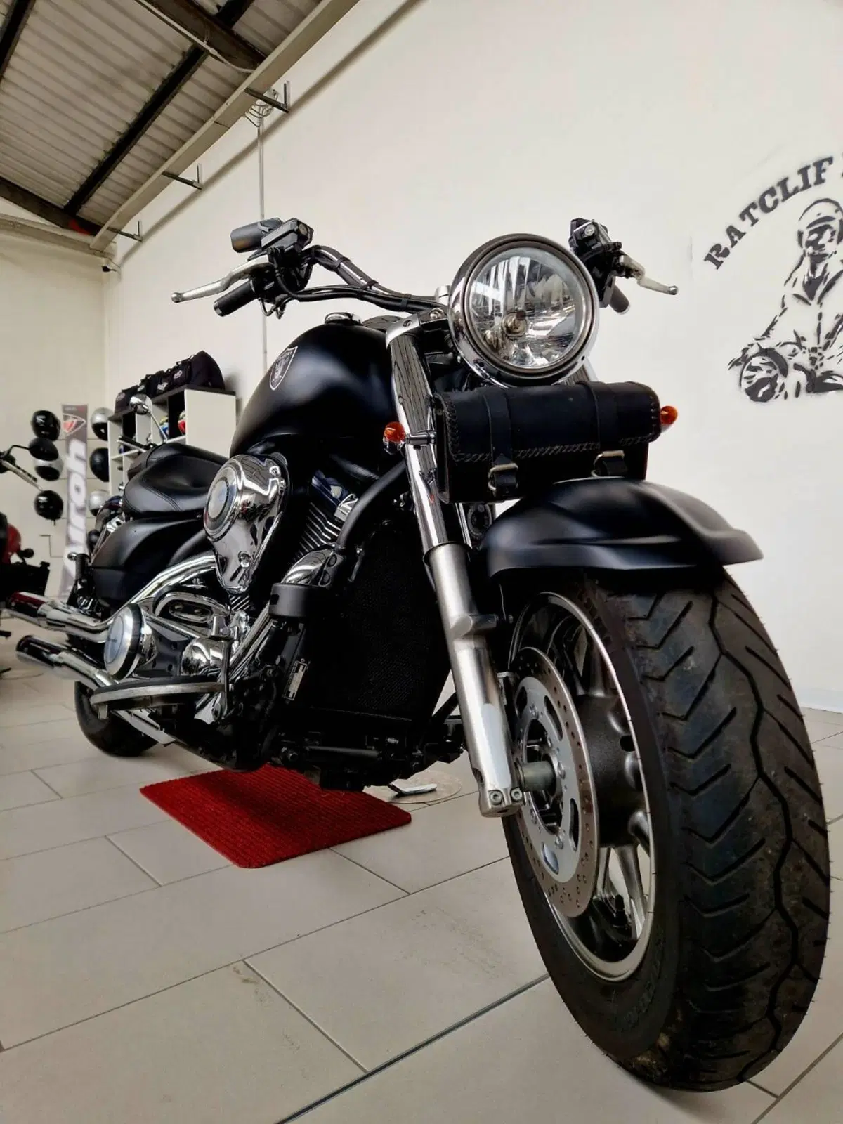 Kawasaki Vulcan VN 1700 Classic ABS (2010 - 12) (2)