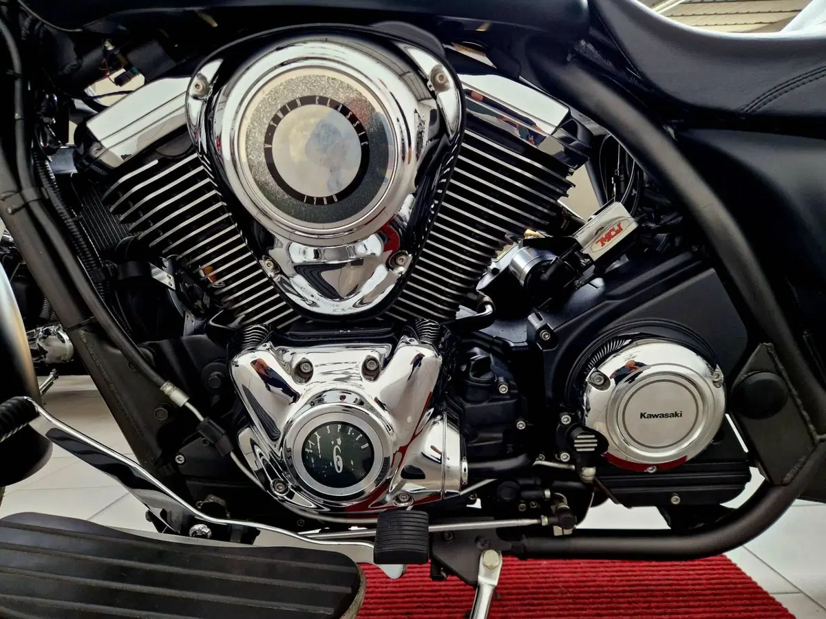 Kawasaki Vulcan VN 1700 Classic ABS (2010 - 12) (14)