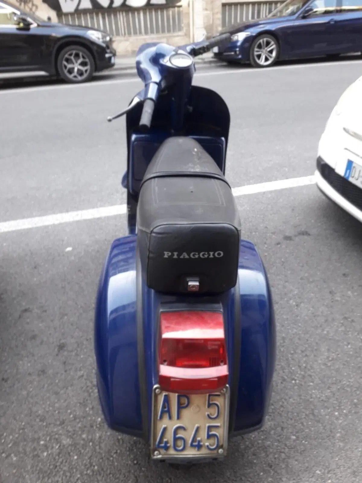 Piaggio Vespa P 150 X (3)