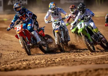 Kegums è affare dei fratelli Coenen: Lucas e Sacha conquistano MXGP e MX2 nello stesso giorno