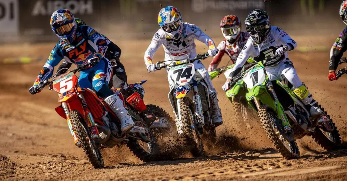 Kegums &egrave; affare dei fratelli Coenen: Lucas e Sacha conquistano MXGP e MX2 nello stesso giorno