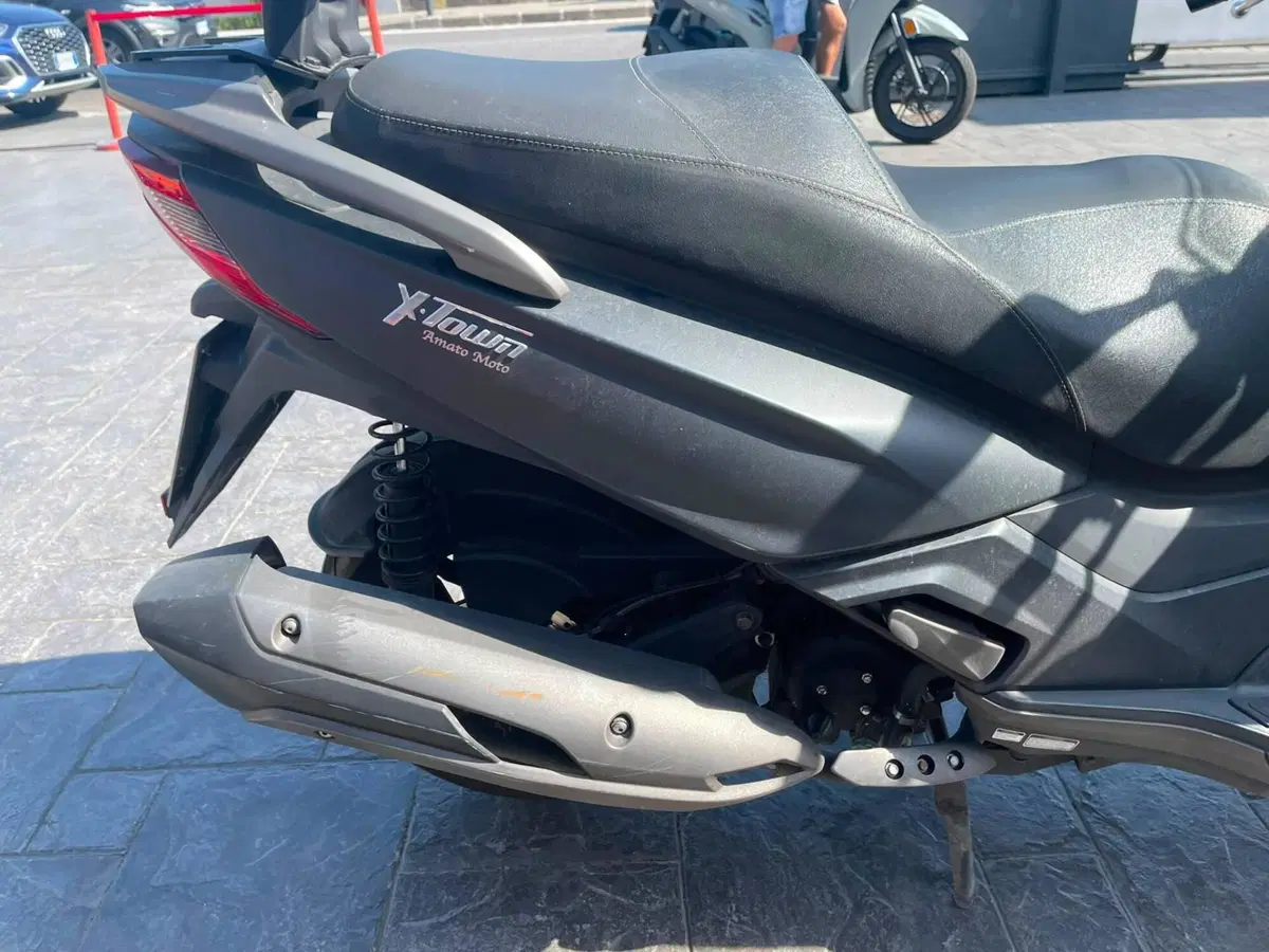 Kymco X-Town 300i ABS (2016 - 20) (5)