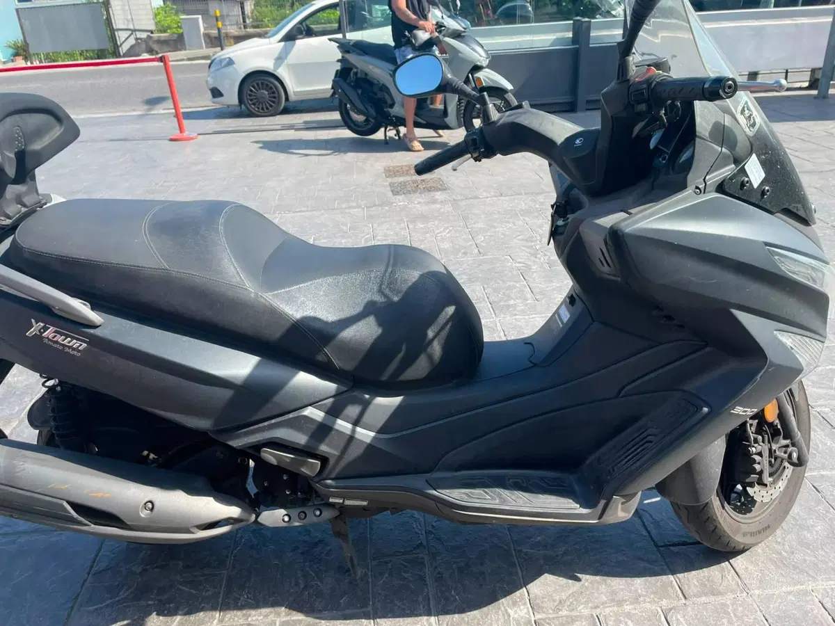 Kymco X-Town 300i ABS (2016 - 20) (6)