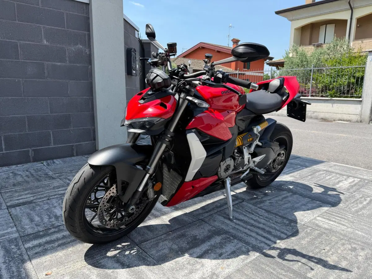 Ducati Streetfighter V2 (2022 - 24)