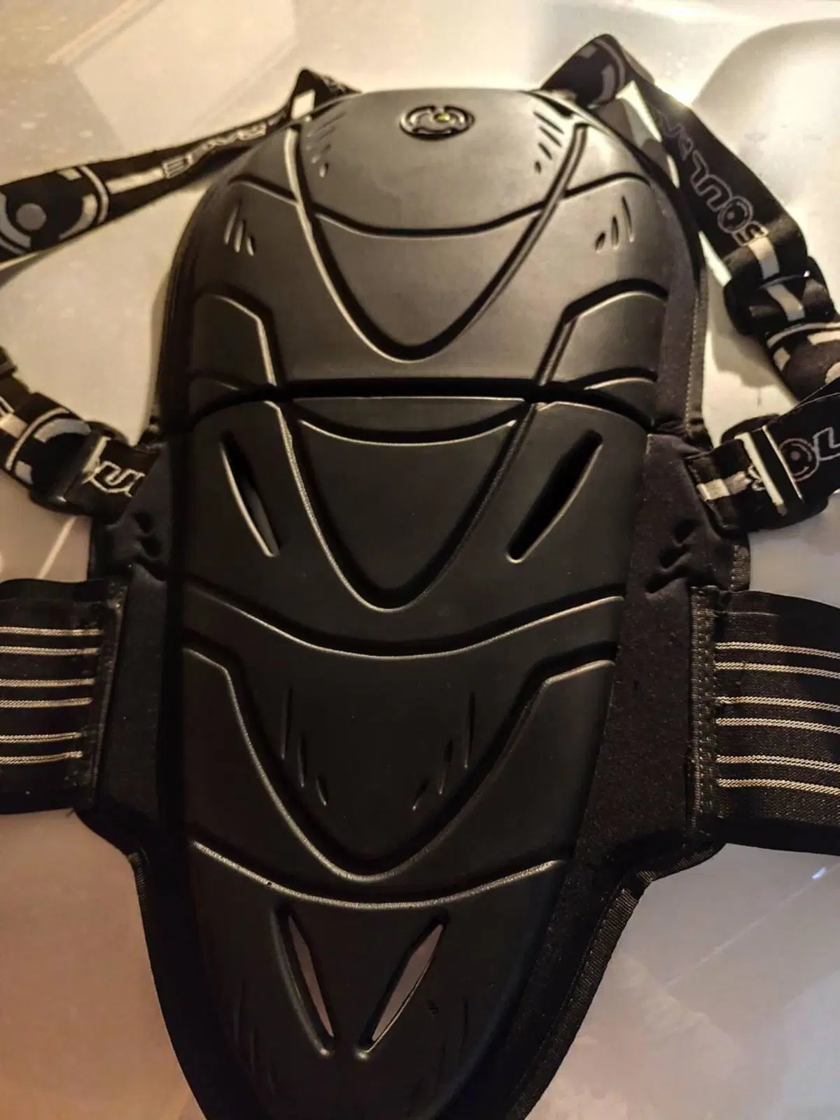 Protezione schiena per moto marca Soul Race, tagli
