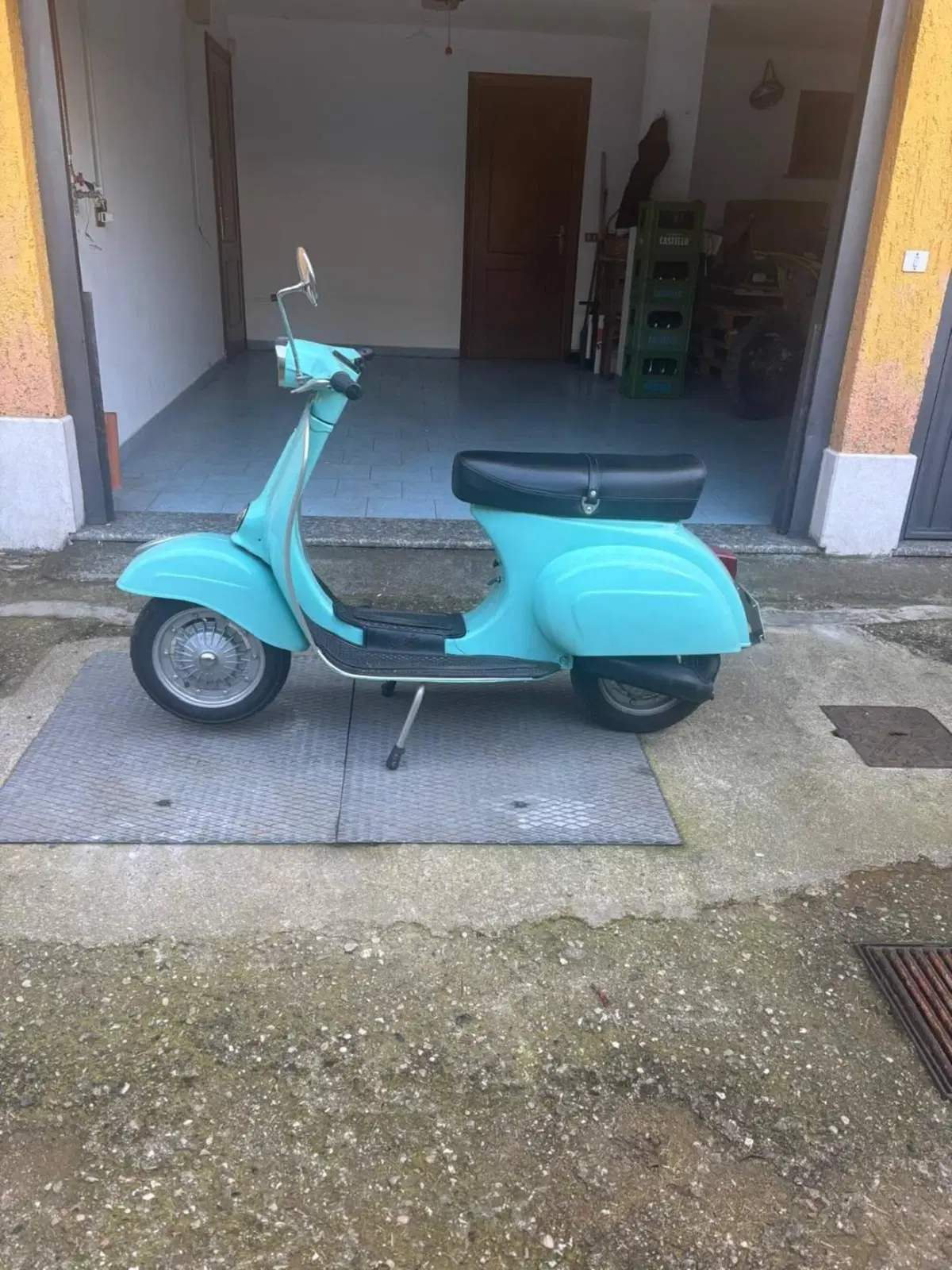 Piaggio vespa 50L (2)