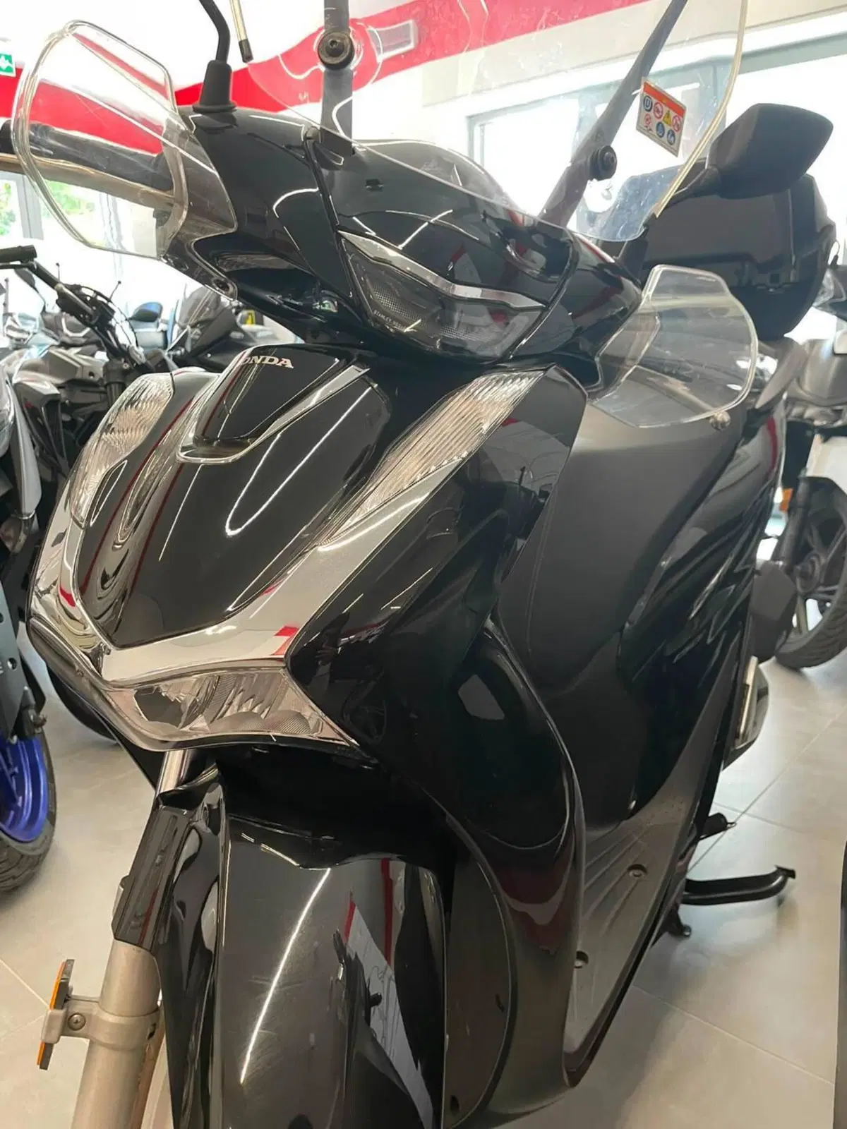 Honda SH 150i (2020 - 23) (4)