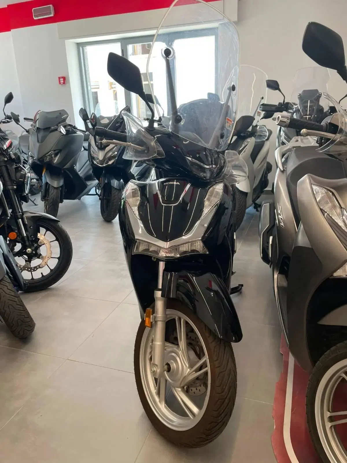 Honda SH 150i (2020 - 23) (6)
