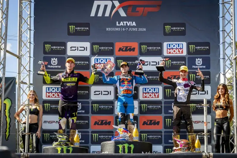 Il podio della MX2
