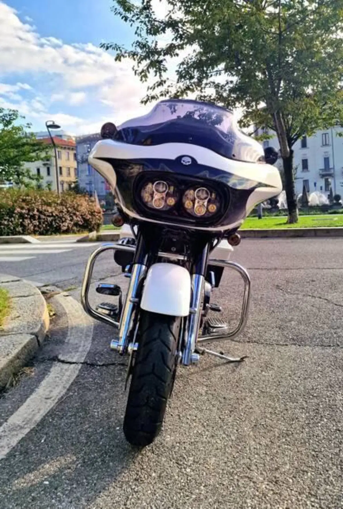 Harley-Davidson 1800 Road Glide Custom (2013) - FLTRXSE (2)