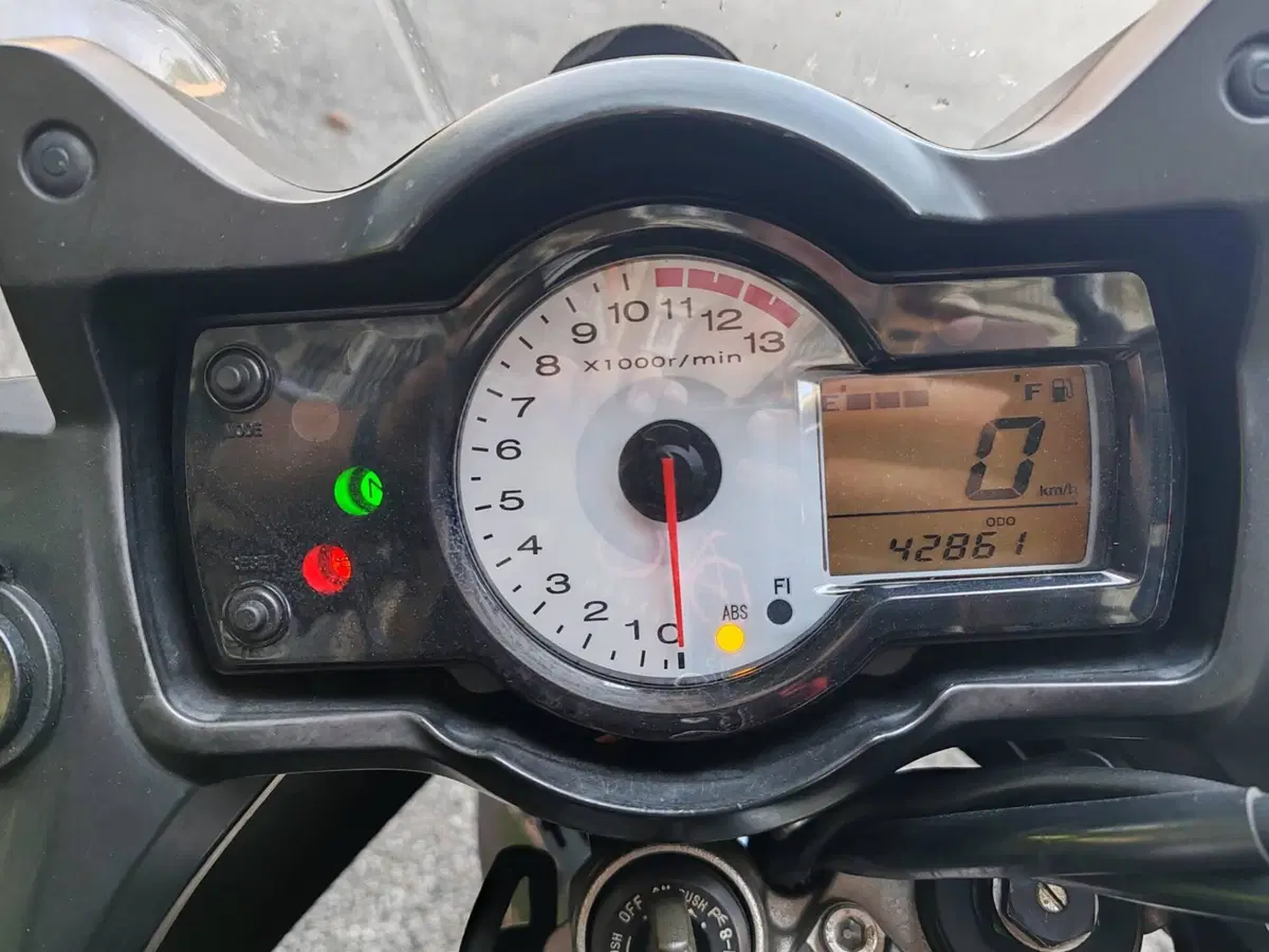 Kawasaki Versys 650 ABS (2010 - 14) (7)