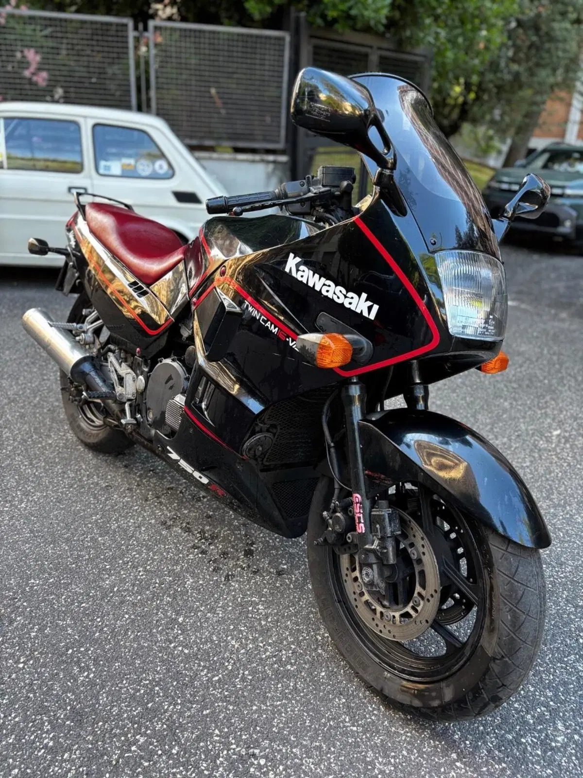Kawasaki Gpx 750 R Ninja