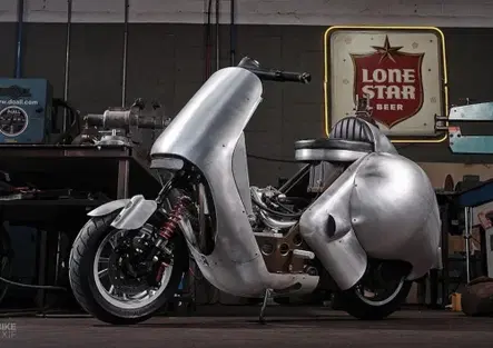 Vespa GT 200 Turbo: lo scooter custom all’ennesima potenza