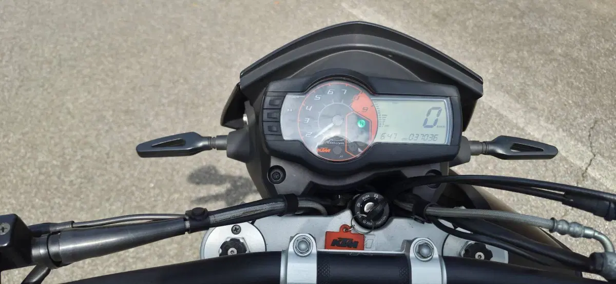 KTM 690 Supermoto (2007 - 12) (5)