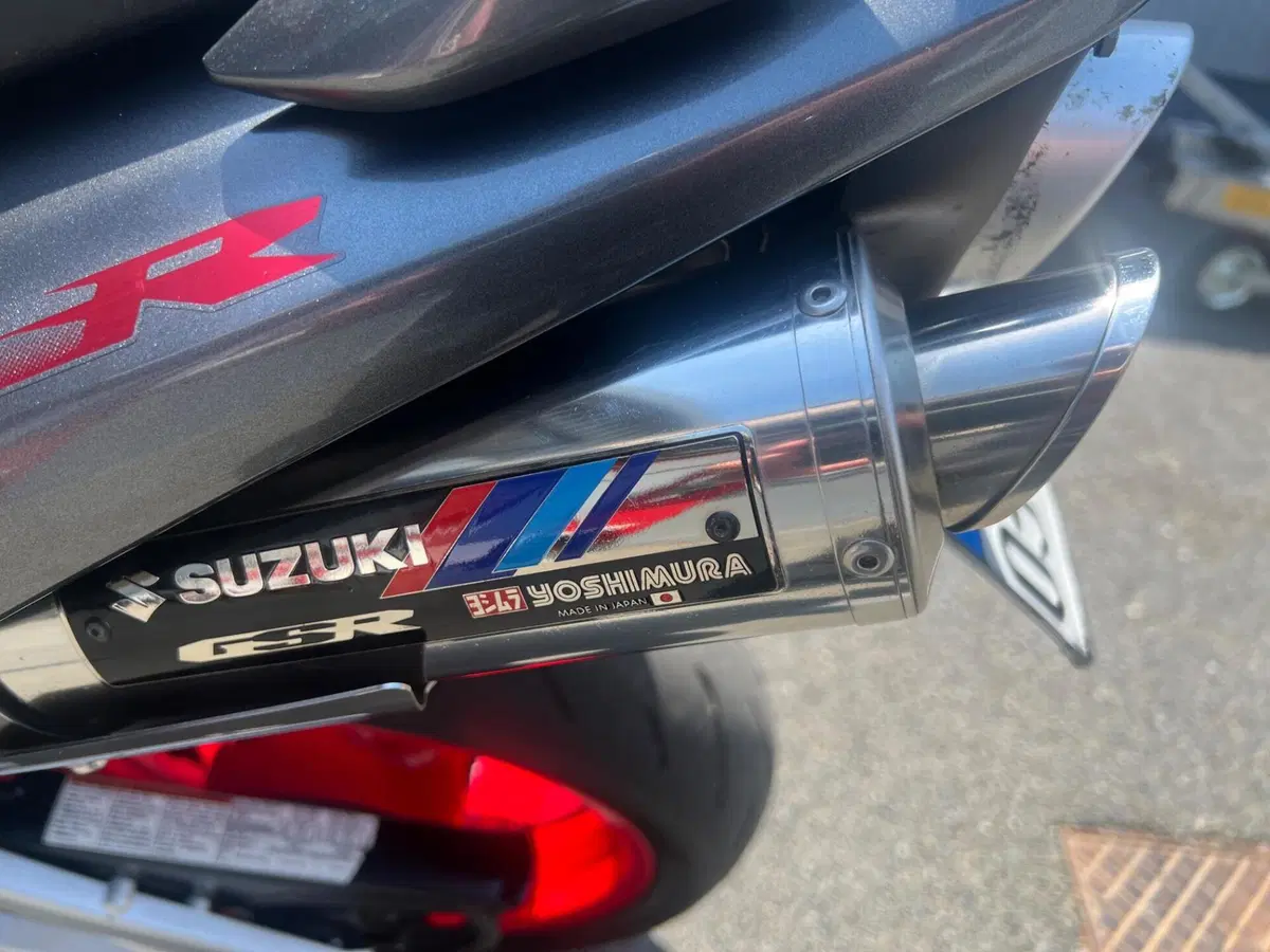 Suzuki GSR 600 (2006 - 11) (9)