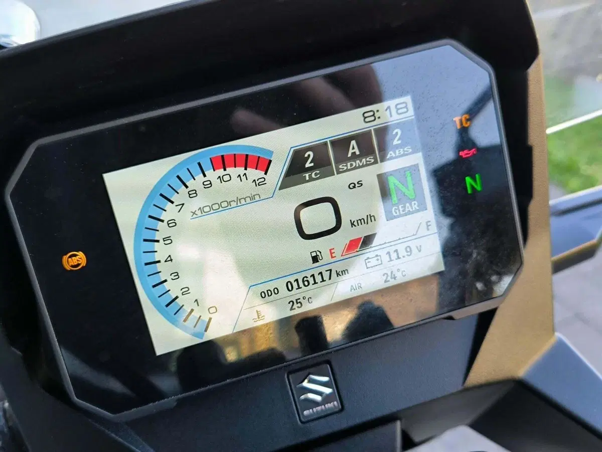 Suzuki V-Strom 800SE (2023 - 24) (3)
