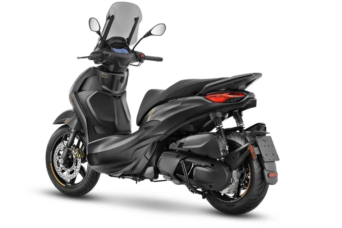 Piaggio Beverly 400 25th Anniversary (2026) (4)
