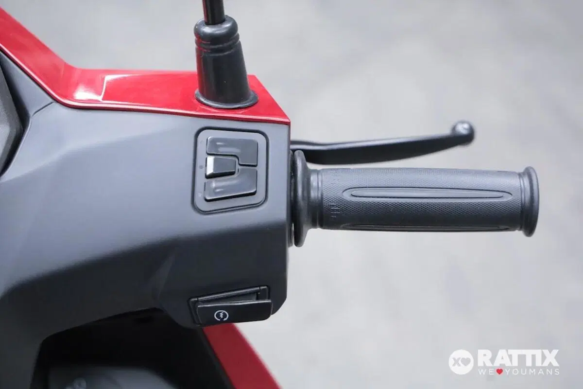 Peugeot Tweet 125 FL Active (2025 - 26) (14)