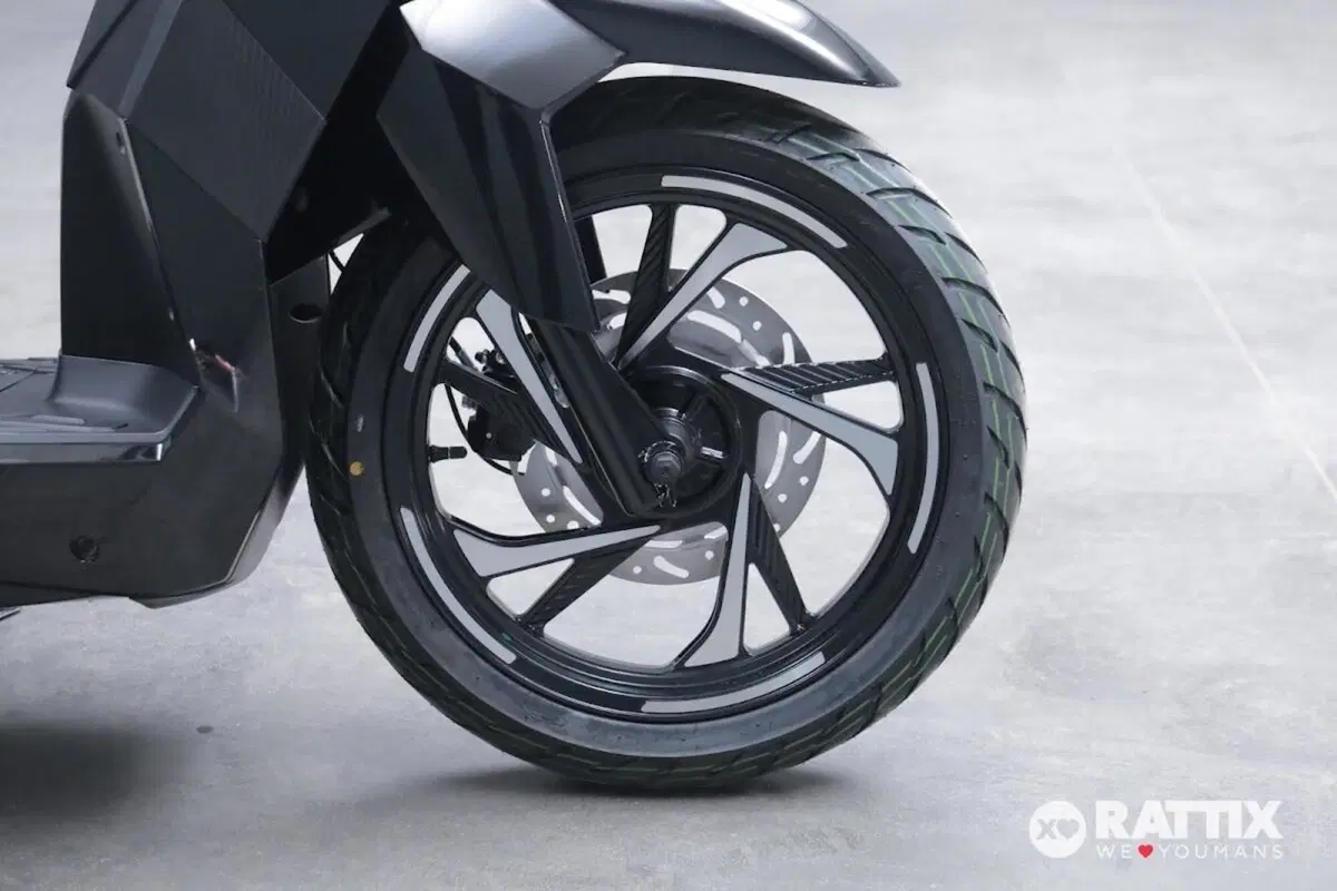 Peugeot Tweet 125 FL Active (2025 - 26) (11)