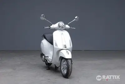 Vespa Primavera 125 (2024 - 25) nuova