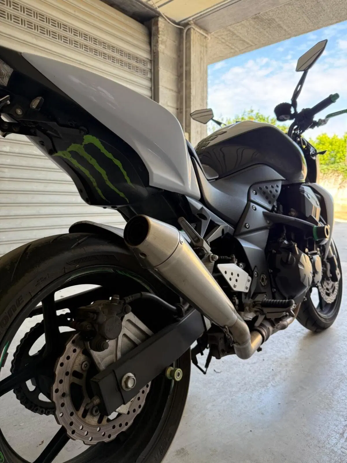 Kawasaki Z 750 (2007 - 14) (6)
