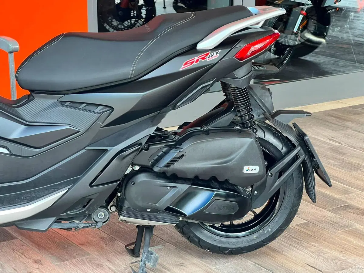 Aprilia SR GT 125 (2022 - 24) (8)
