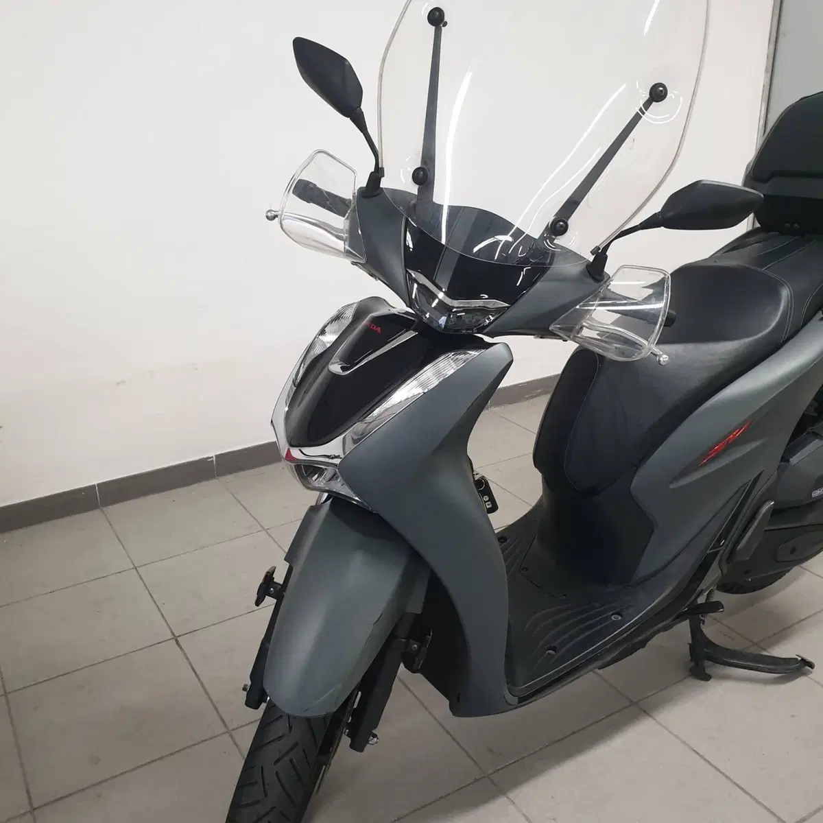 Honda SH 125i Sport (2022 - 23) (4)