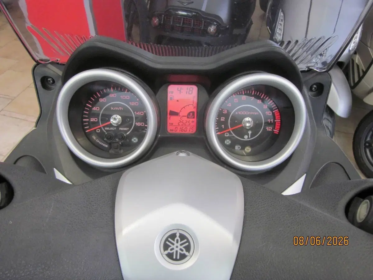 Yamaha X-Max 125 ABS (2011 - 13) (8)
