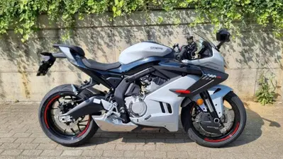 CFMOTO 675SR-R (2025 - 26) usata