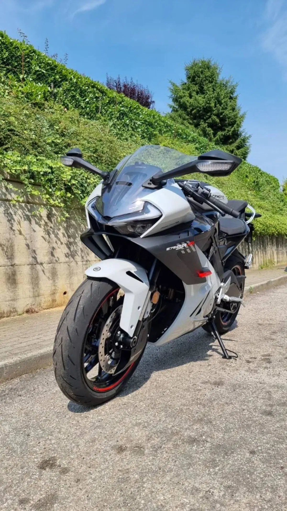 CFMOTO 675SR-R (2025 - 26) (4)