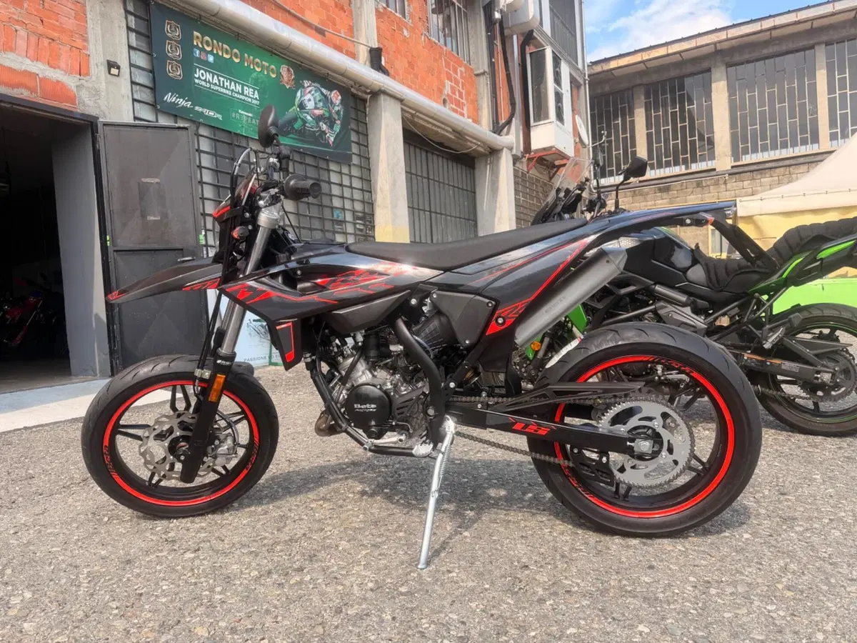 Betamotor RR 50 Motard Sport LS (2024 - 26) (3)