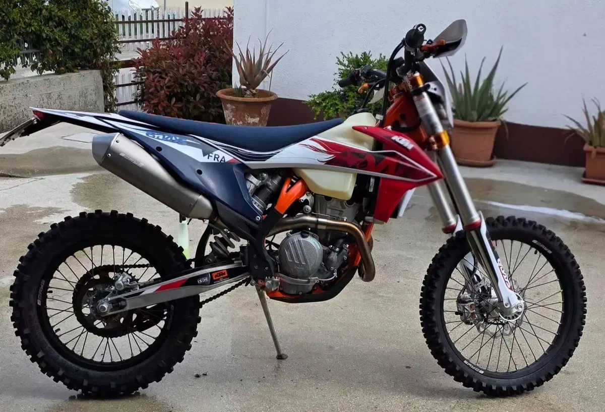 KTM 350 EXC-F (2024) (2)
