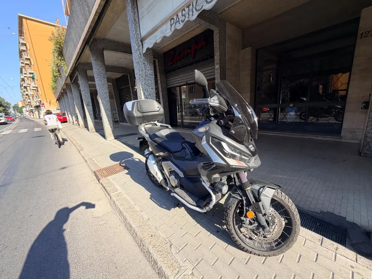 Honda X-ADV 750 DCT Adventure (2021 - 24) (2)