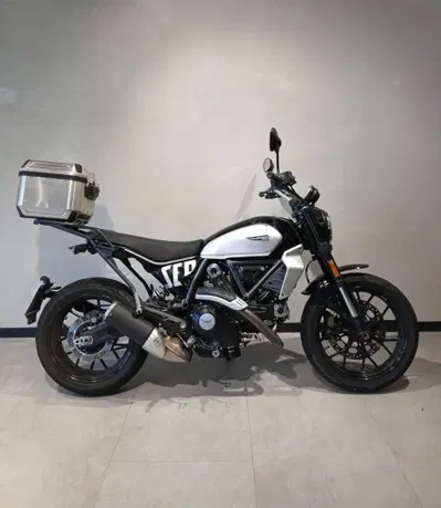 Ducati Scrambler 800 Icon (2023 - 24) usata