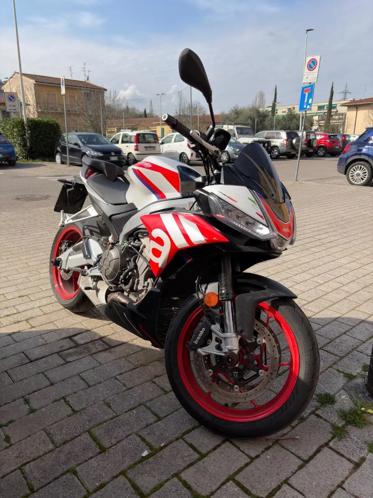 Aprilia Tuono 660 Factory (2022 - 24) (5)