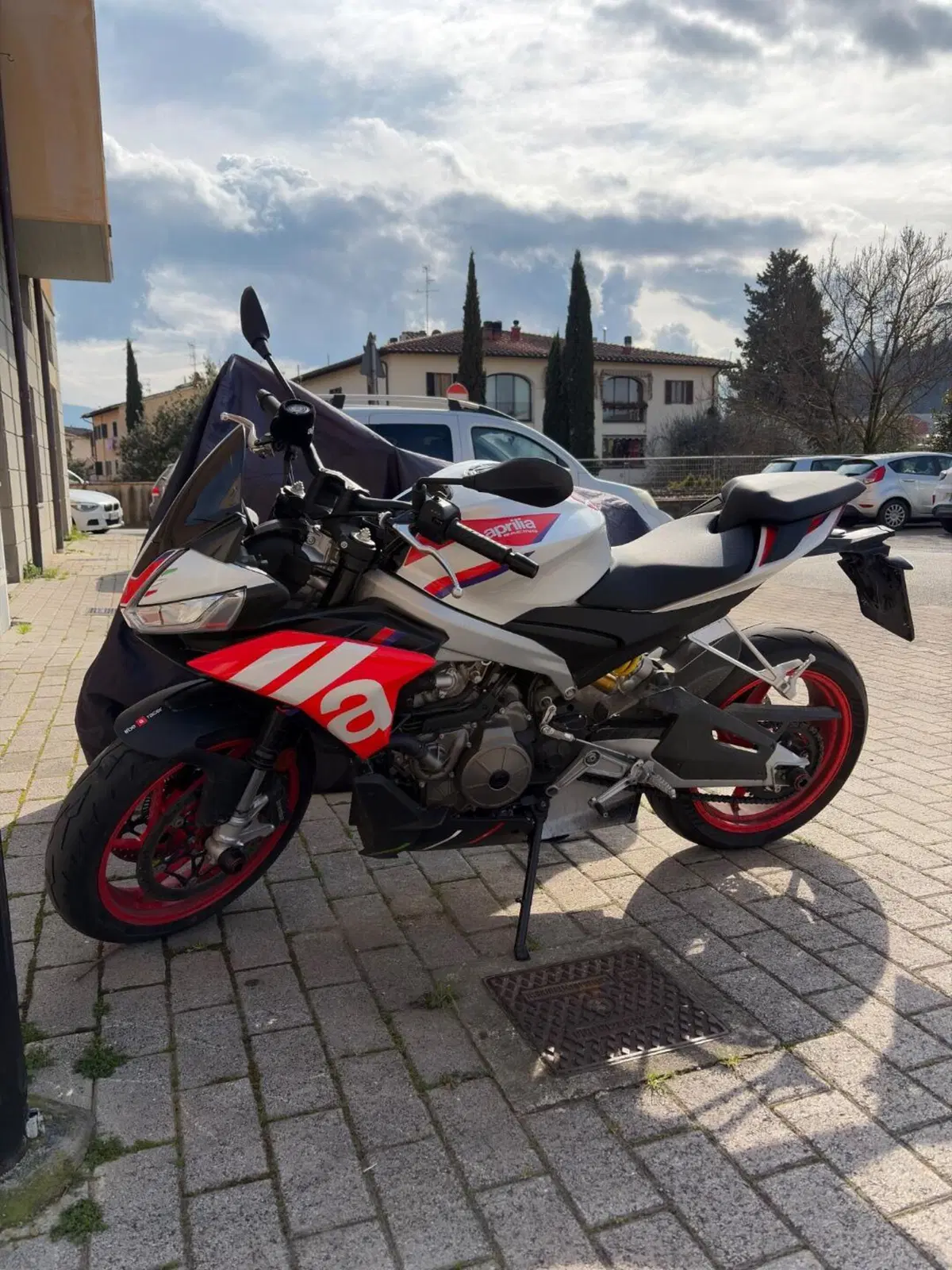 Aprilia Tuono 660 Factory (2022 - 24) (6)