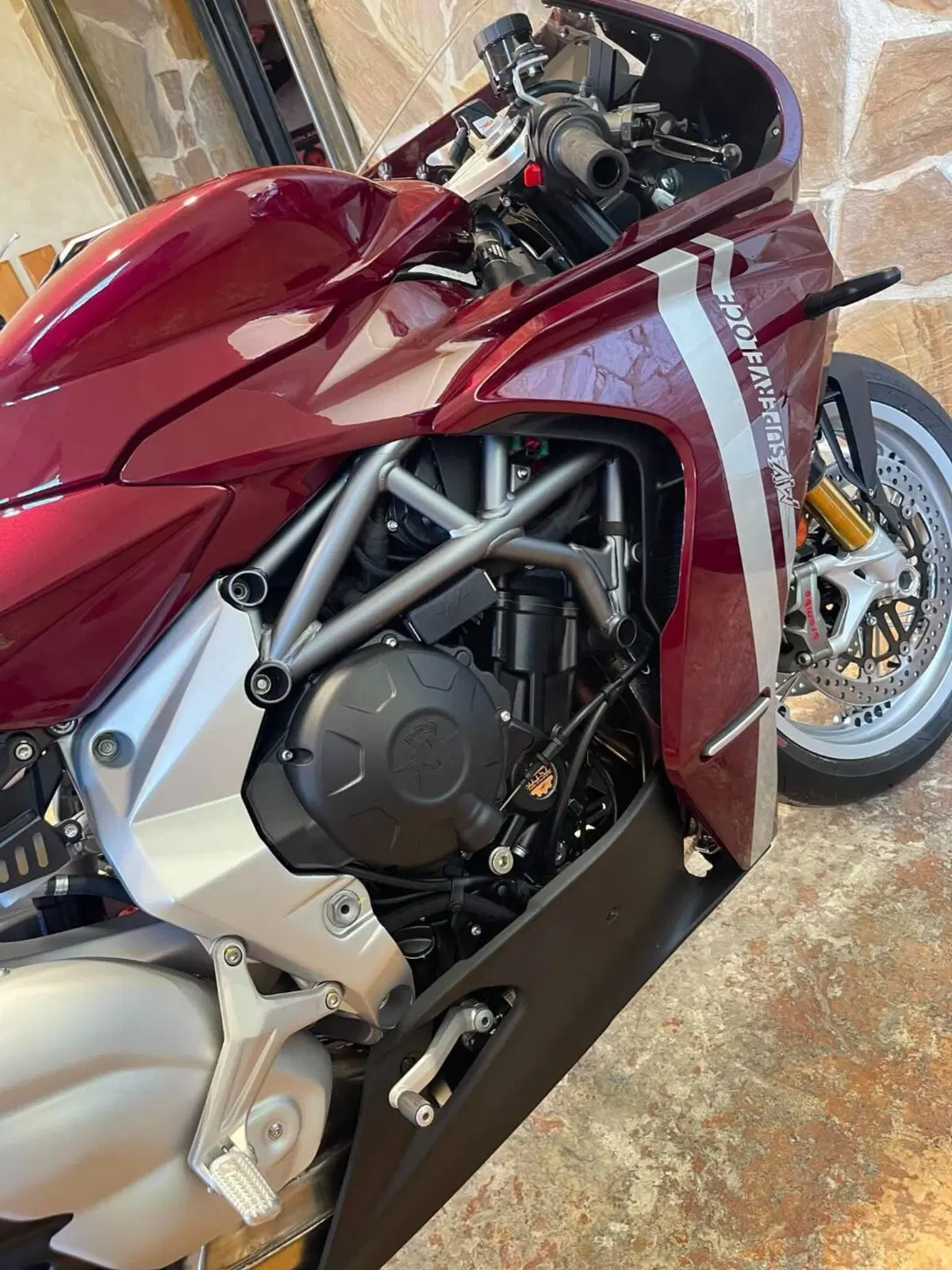 MV Agusta Superveloce 800 98 (2023 - 26) (11)