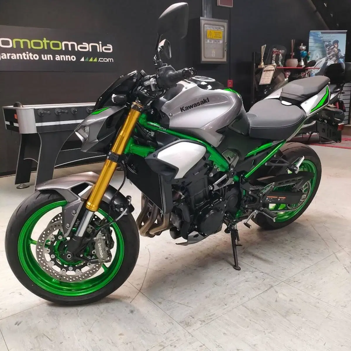 Kawasaki Z 900 SE (2025 - 26) (2)