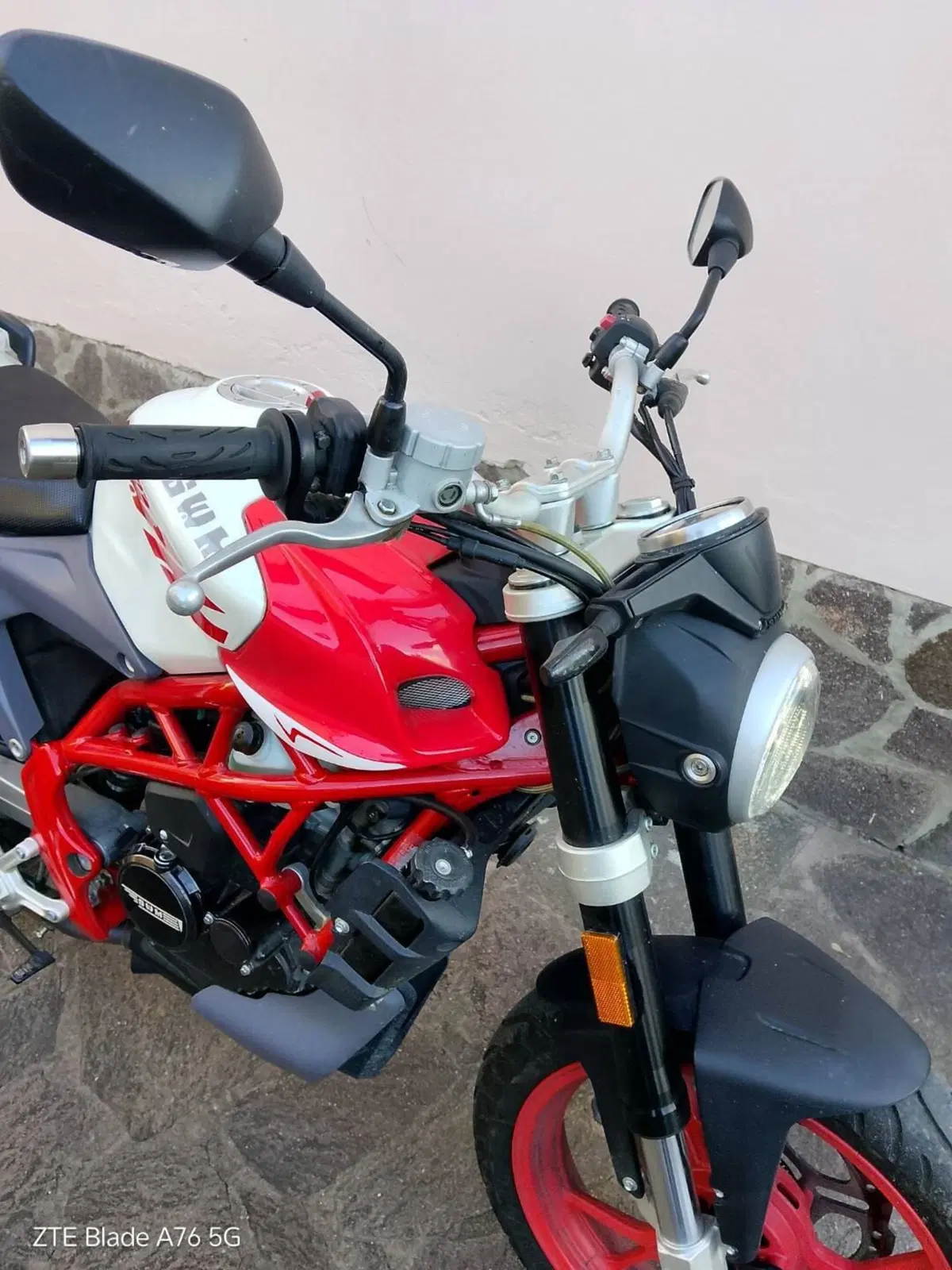 Swm Varez 125 (2022 - 23) (3)