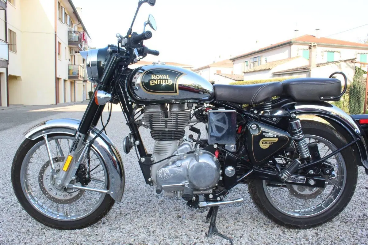 Royal Enfield Classic 500 EFI - Chrome (2017 - 20) (4)