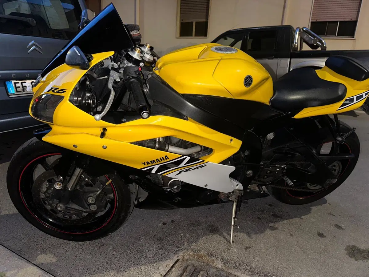 Yamaha YZF R6 (2006 - 07) (4)