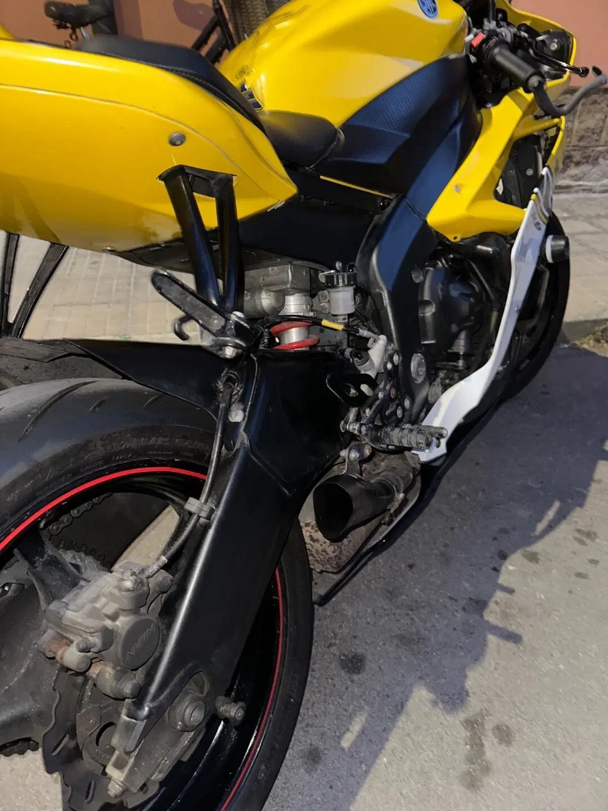 Yamaha YZF R6 (2006 - 07) (8)
